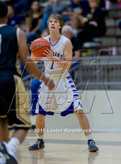 Thumbnail 3 in San Marcos vs. Seguin photogallery.