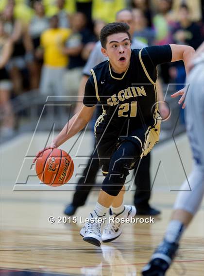 Thumbnail 2 in San Marcos vs. Seguin photogallery.