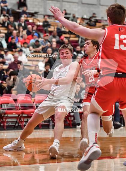 Thumbnail 3 in De La Salle vs. Harvard-Westlake (Nike Extravaganza) photogallery.