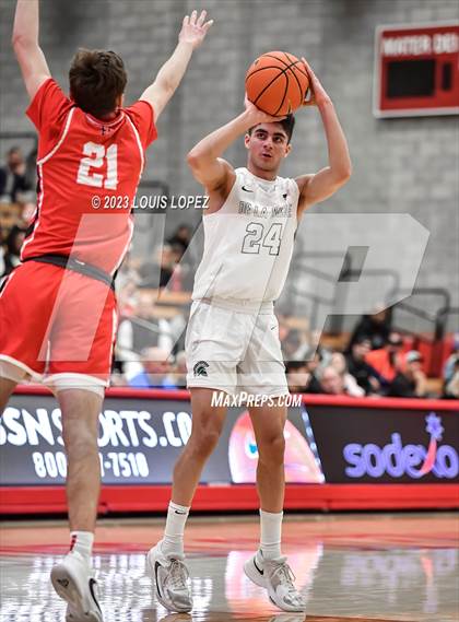 Thumbnail 2 in De La Salle vs. Harvard-Westlake (Nike Extravaganza) photogallery.