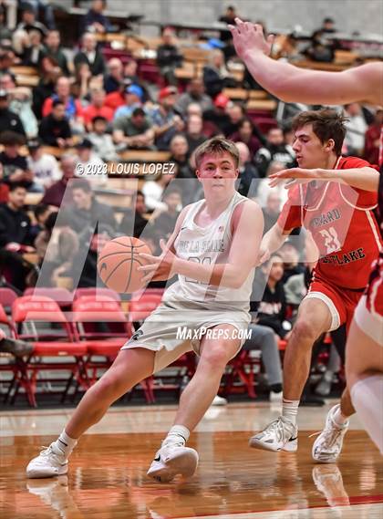 Thumbnail 2 in De La Salle vs. Harvard-Westlake (Nike Extravaganza) photogallery.