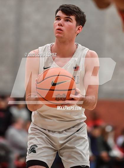 Thumbnail 2 in De La Salle vs. Harvard-Westlake (Nike Extravaganza) photogallery.