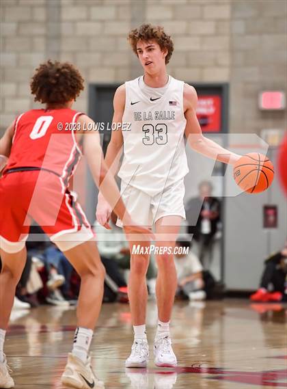 Thumbnail 2 in De La Salle vs. Harvard-Westlake (Nike Extravaganza) photogallery.