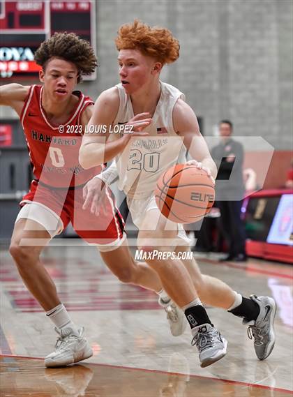 Thumbnail 1 in De La Salle vs. Harvard-Westlake (Nike Extravaganza) photogallery.