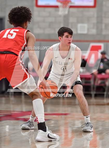 Thumbnail 1 in De La Salle vs. Harvard-Westlake (Nike Extravaganza) photogallery.