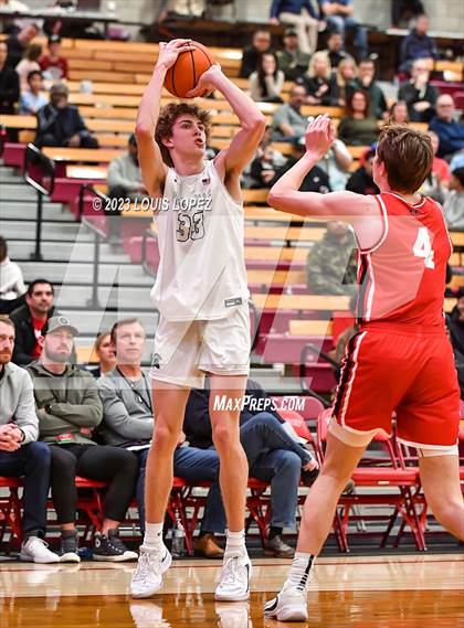 Thumbnail 1 in De La Salle vs. Harvard-Westlake (Nike Extravaganza) photogallery.