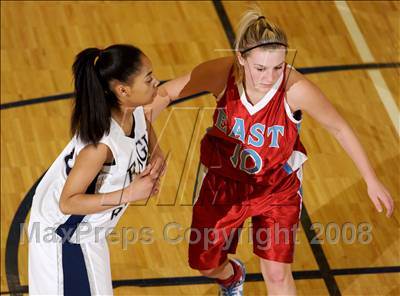 Thumbnail 3 in Eagle River vs. East photogallery.