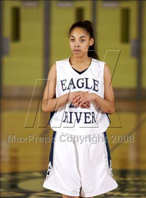 Thumbnail 2 in Eagle River vs. East photogallery.