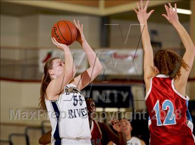 Thumbnail 3 in Eagle River vs. East photogallery.