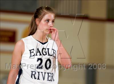 Thumbnail 1 in Eagle River vs. East photogallery.