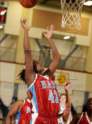 Thumbnail 2 in Eagle River vs. East photogallery.