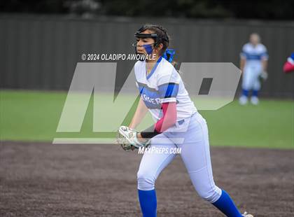 Thumbnail 3 in John Paul II vs. Dallas Christian photogallery.