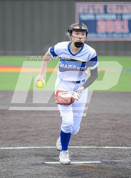 Thumbnail 2 in John Paul II vs. Dallas Christian photogallery.
