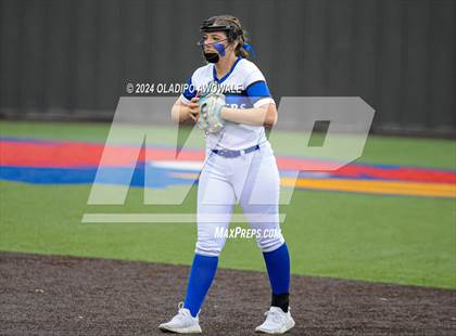 Thumbnail 1 in John Paul II vs. Dallas Christian photogallery.