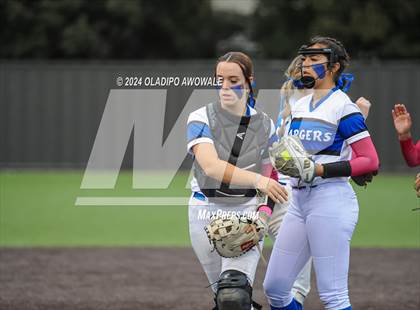 Thumbnail 2 in John Paul II vs. Dallas Christian photogallery.