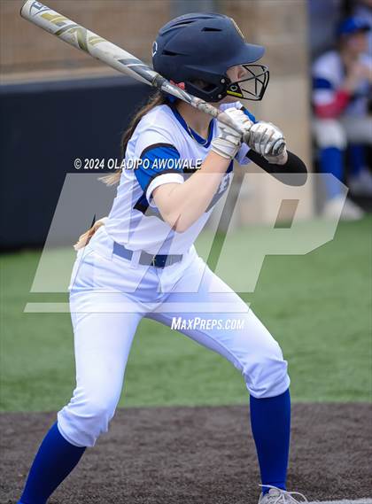 Thumbnail 1 in John Paul II vs. Dallas Christian photogallery.