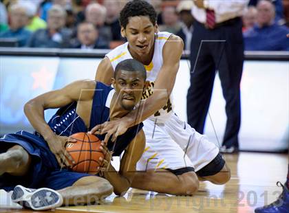 Thumbnail 2 in Brennan vs. Kimball (UIL 4A Semifinal) photogallery.