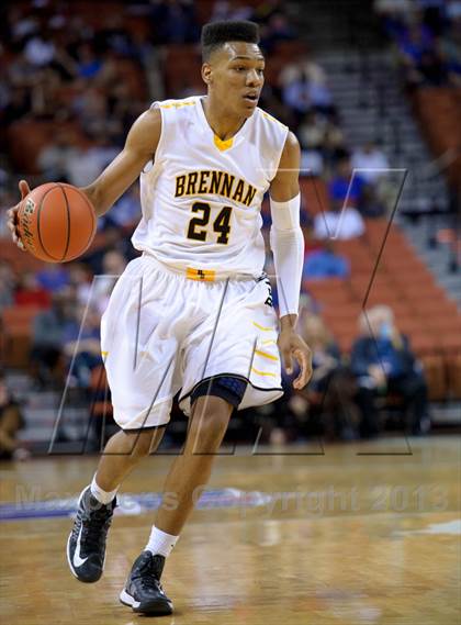 Thumbnail 3 in Brennan vs. Kimball (UIL 4A Semifinal) photogallery.