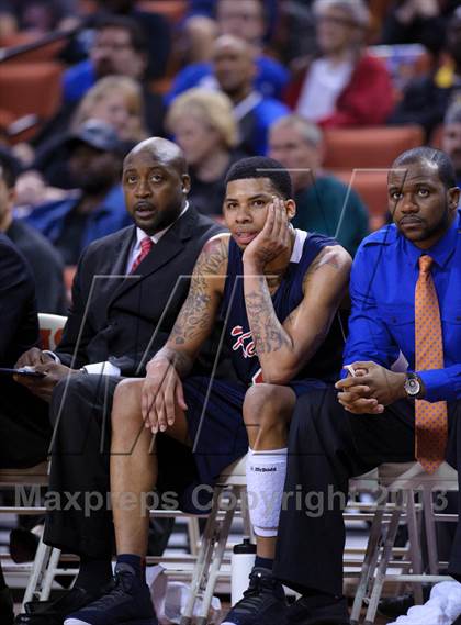 Thumbnail 3 in Brennan vs. Kimball (UIL 4A Semifinal) photogallery.