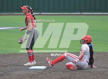 Thumbnail 3 in Melissa vs. Lake Belton (UIL Softball 5A Division I Region II Game 3) photogallery.