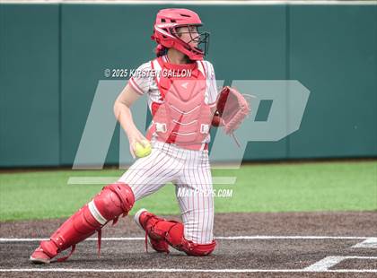Thumbnail 2 in Melissa vs. Lake Belton (UIL Softball 5A Division I Region II Game 3) photogallery.