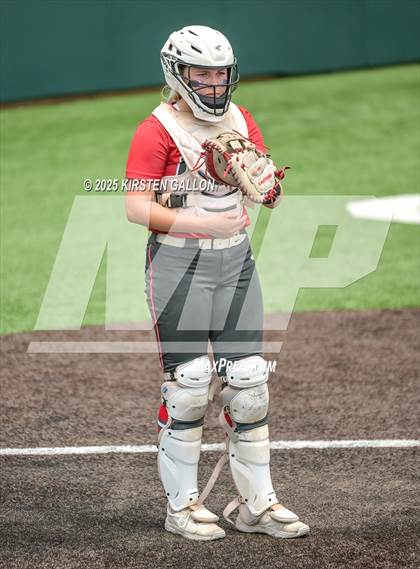 Thumbnail 3 in Melissa vs. Lake Belton (UIL Softball 5A Division I Region II Game 3) photogallery.