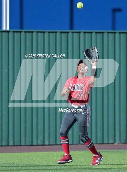 Thumbnail 2 in Melissa vs. Lake Belton (UIL Softball 5A Division I Region II Game 3) photogallery.
