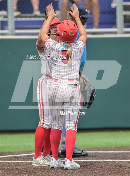 Thumbnail 2 in Melissa vs. Lake Belton (UIL Softball 5A Division I Region II Game 3) photogallery.
