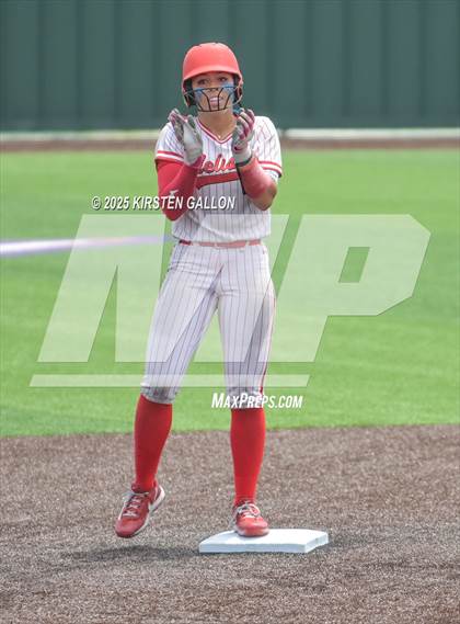 Thumbnail 2 in Melissa vs. Lake Belton (UIL Softball 5A Division I Region II Game 3) photogallery.