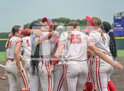 Thumbnail 1 in Melissa vs. Lake Belton (UIL Softball 5A Division I Region II Game 3) photogallery.