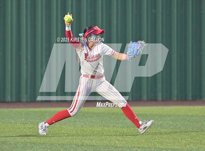 Thumbnail 3 in Melissa vs. Lake Belton (UIL Softball 5A Division I Region II Game 3) photogallery.