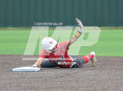 Thumbnail 2 in Melissa vs. Lake Belton (UIL Softball 5A Division I Region II Game 3) photogallery.