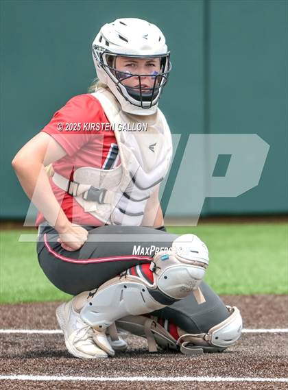 Thumbnail 2 in Melissa vs. Lake Belton (UIL Softball 5A Division I Region II Game 3) photogallery.