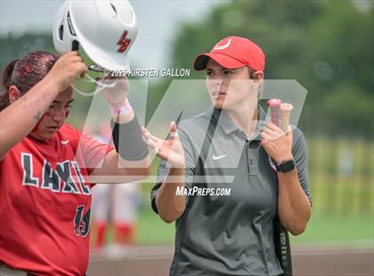Thumbnail 1 in Melissa vs. Lake Belton (UIL Softball 5A Division I Region II Game 3) photogallery.