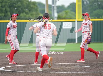 Thumbnail 1 in Melissa vs. Lake Belton (UIL Softball 5A Division I Region II Game 3) photogallery.