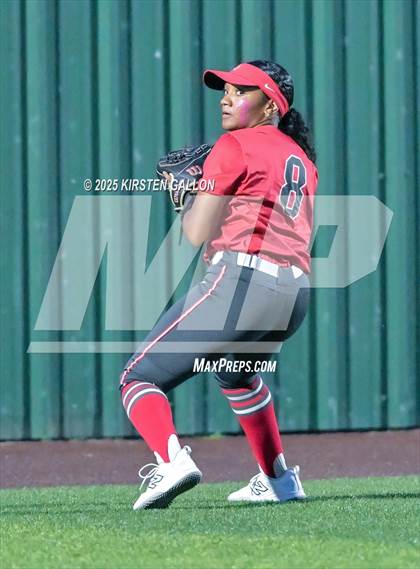 Thumbnail 3 in Melissa vs. Lake Belton (UIL Softball 5A Division I Region II Game 3) photogallery.