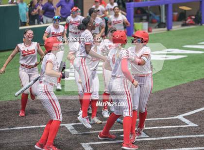 Thumbnail 1 in Melissa vs. Lake Belton (UIL Softball 5A Division I Region II Game 3) photogallery.