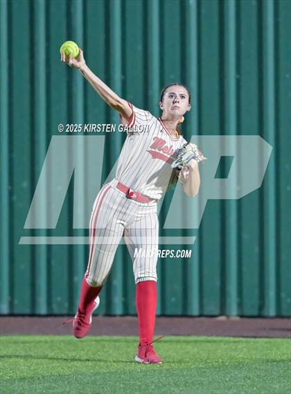 Thumbnail 2 in Melissa vs. Lake Belton (UIL Softball 5A Division I Region II Game 3) photogallery.