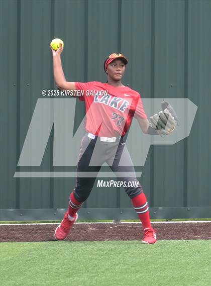 Thumbnail 2 in Melissa vs. Lake Belton (UIL Softball 5A Division I Region II Game 3) photogallery.