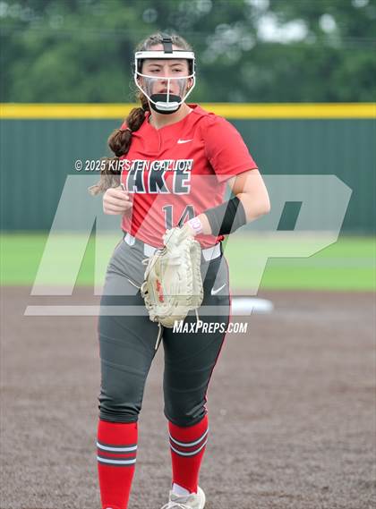Thumbnail 3 in Melissa vs. Lake Belton (UIL Softball 5A Division I Region II Game 3) photogallery.