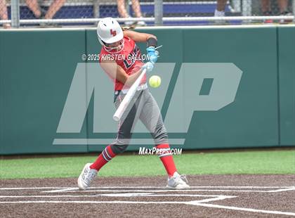 Thumbnail 2 in Melissa vs. Lake Belton (UIL Softball 5A Division I Region II Game 3) photogallery.