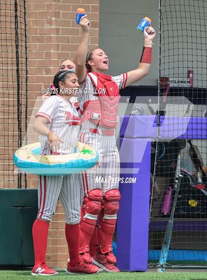 Thumbnail 1 in Melissa vs. Lake Belton (UIL Softball 5A Division I Region II Game 3) photogallery.