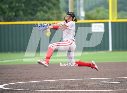 Thumbnail 3 in Melissa vs. Lake Belton (UIL Softball 5A Division I Region II Game 3) photogallery.