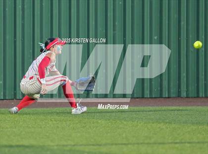 Thumbnail 3 in Melissa vs. Lake Belton (UIL Softball 5A Division I Region II Game 3) photogallery.