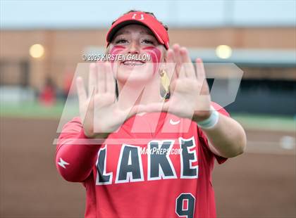 Thumbnail 3 in Melissa vs. Lake Belton (UIL Softball 5A Division I Region II Game 3) photogallery.