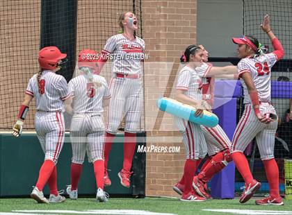 Thumbnail 2 in Melissa vs. Lake Belton (UIL Softball 5A Division I Region II Game 3) photogallery.
