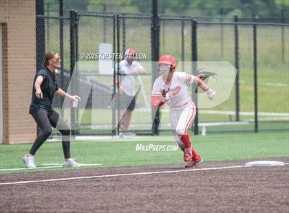 Thumbnail 1 in Melissa vs. Lake Belton (UIL Softball 5A Division I Region II Game 3) photogallery.