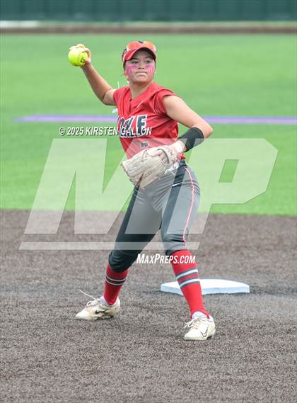 Thumbnail 1 in Melissa vs. Lake Belton (UIL Softball 5A Division I Region II Game 3) photogallery.