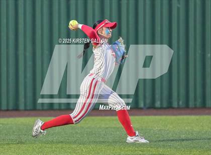Thumbnail 2 in Melissa vs. Lake Belton (UIL Softball 5A Division I Region II Game 3) photogallery.