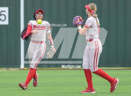 Thumbnail 2 in Melissa vs. Lake Belton (UIL Softball 5A Division I Region II Game 3) photogallery.